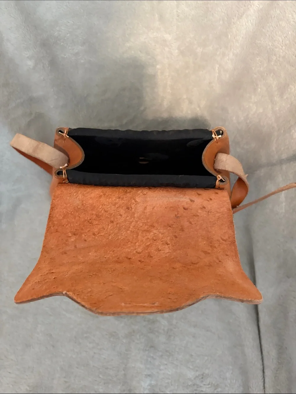 Kiondo Tan Leather Crossbody with Black-and-Cream Woven Front